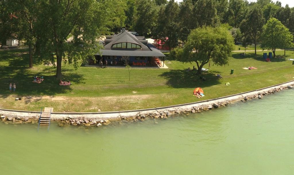 Szines Panorama Apartman Balatonlelle Exterior foto